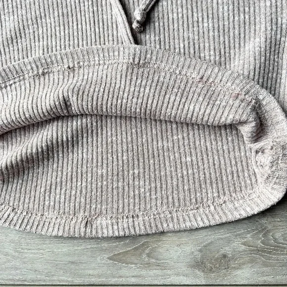 Gymshark Slounge Taupe  Cropped Hoodie - Picture 15 of 15